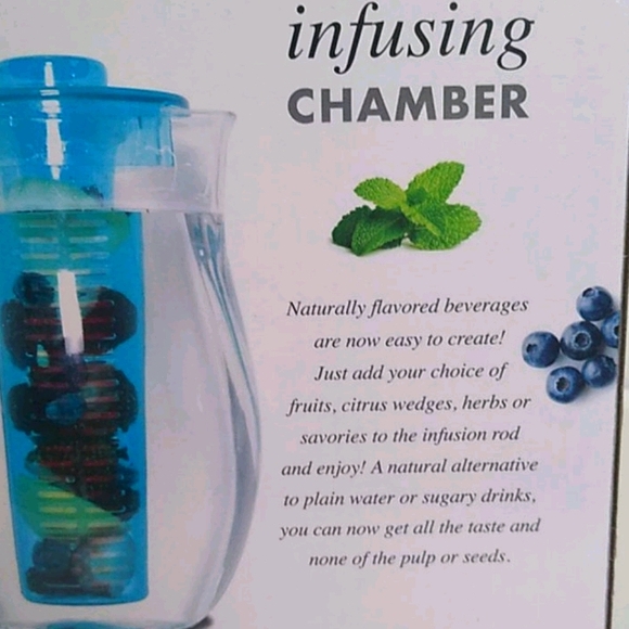 Flavor Infusion Pitcher - Picture 3 of 3